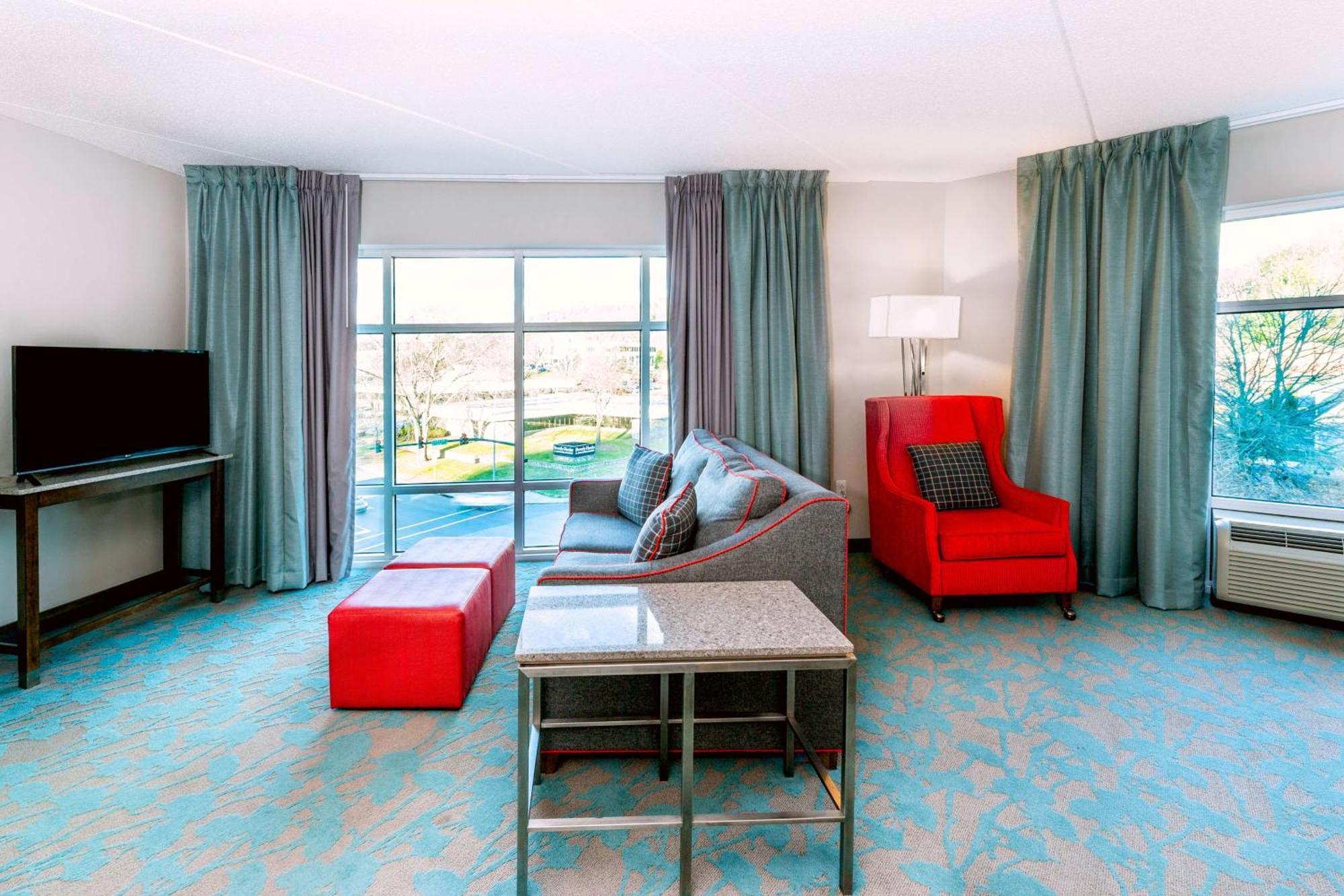 Hilton Garden Inn Asheville Downtown Bagian luar foto