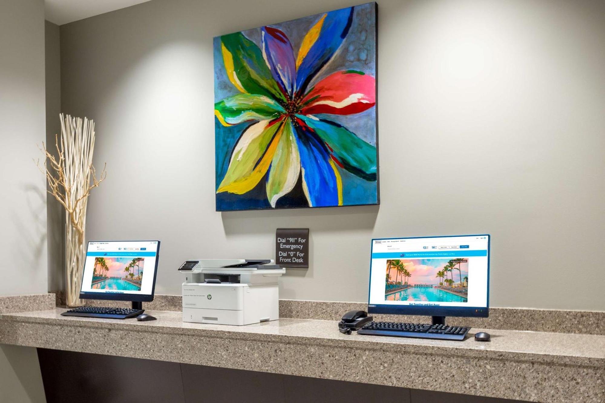 Hilton Garden Inn Asheville Downtown Bagian luar foto