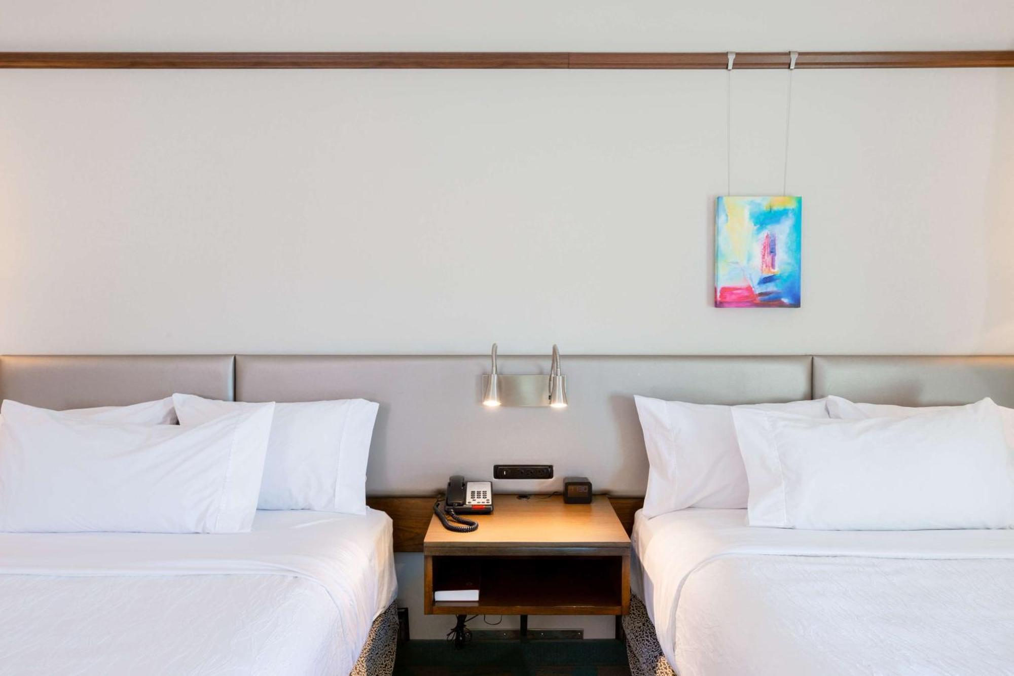 Hilton Garden Inn Asheville Downtown Bagian luar foto