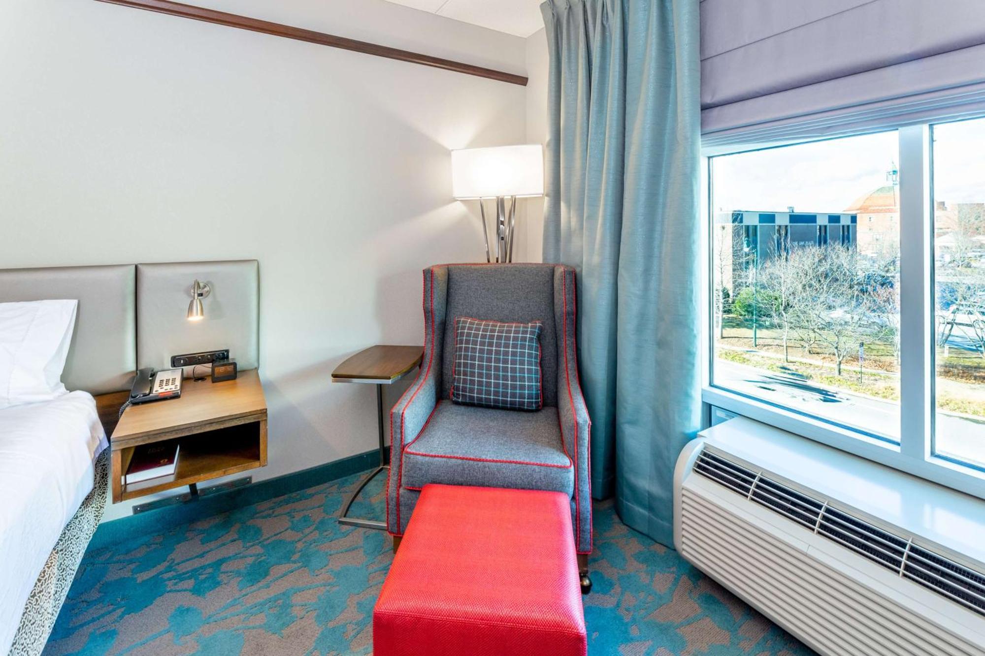 Hilton Garden Inn Asheville Downtown Bagian luar foto