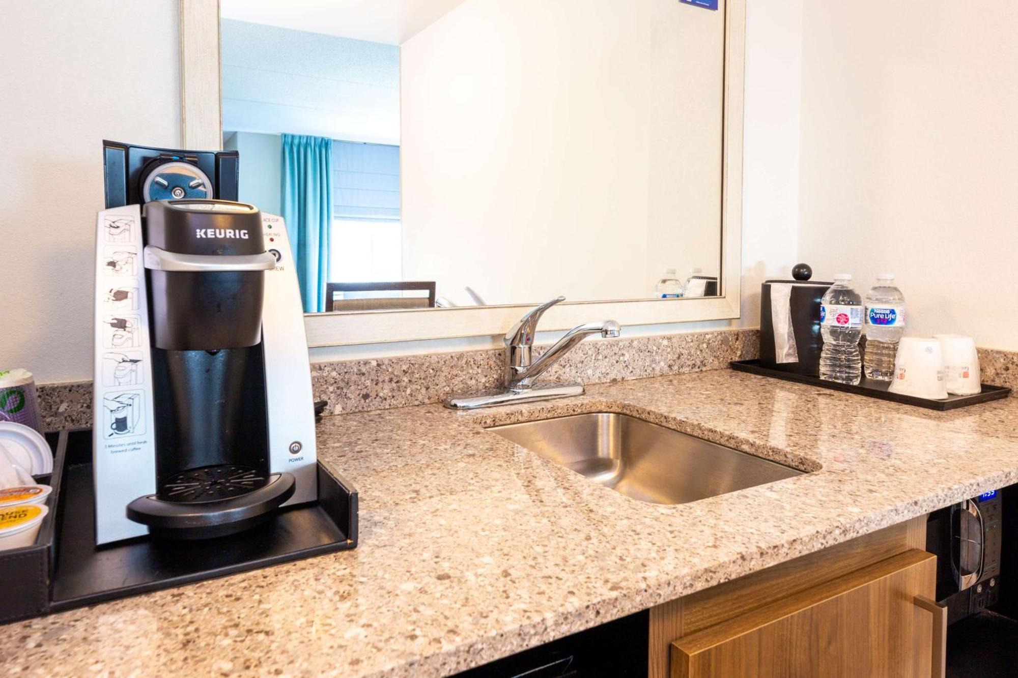 Hilton Garden Inn Asheville Downtown Bagian luar foto