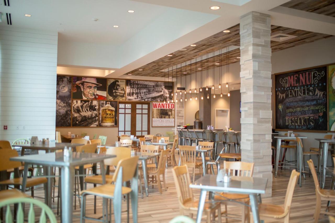 Hilton Garden Inn Asheville Downtown Bagian luar foto